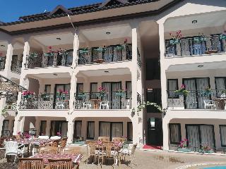 Club Sun Village Apartments