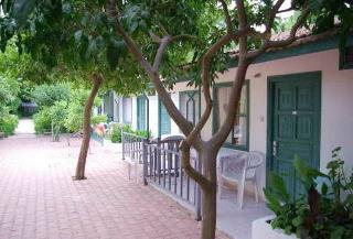 Mutlu Motel