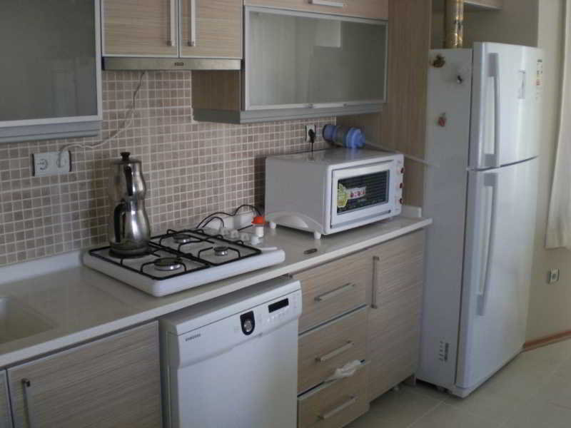 Golden Life Apartments