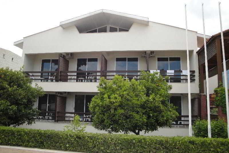 Feronia Hills Hotel