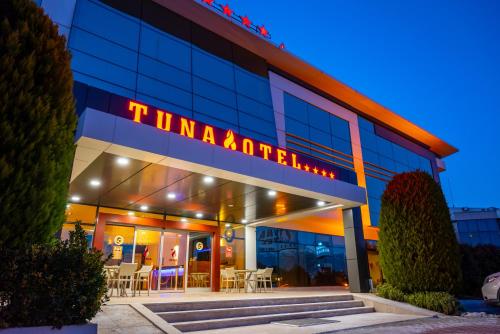 Tuna Hotel