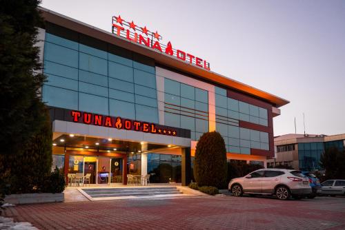 Tuna Hotel