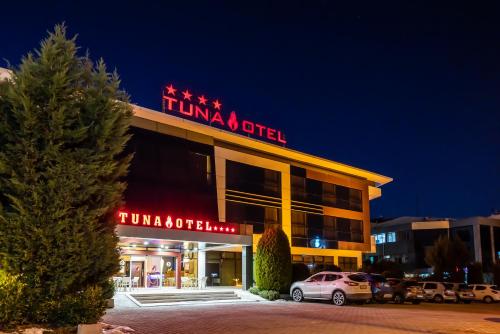 Tuna Hotel