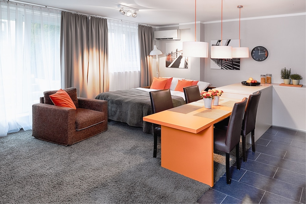 Concept Living Munich Serviced Apartments