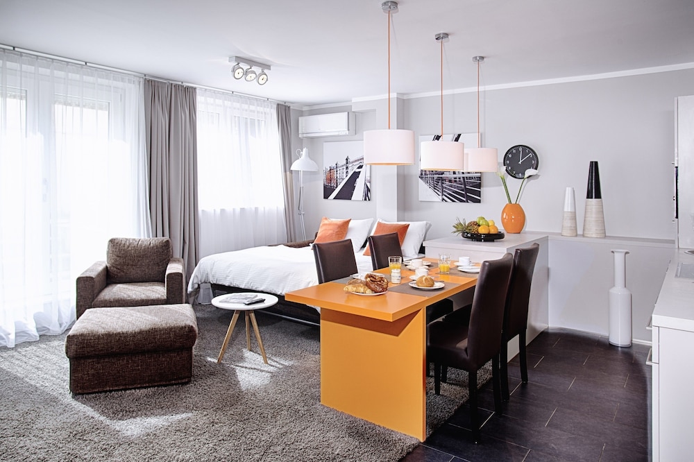 Concept Living Munich Serviced Apartments