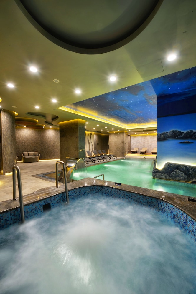 Marigold Thermal Spa Hotel