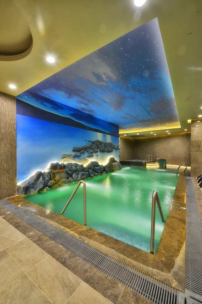 Marigold Thermal Spa Hotel