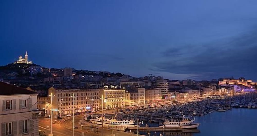 Escale Oceania Marseille Vieux Port