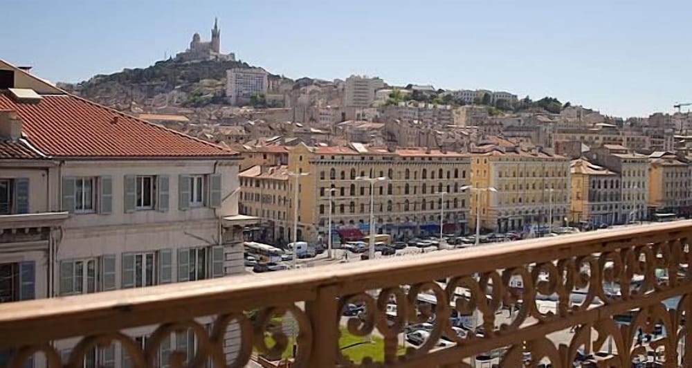 Escale Oceania Marseille Vieux Port