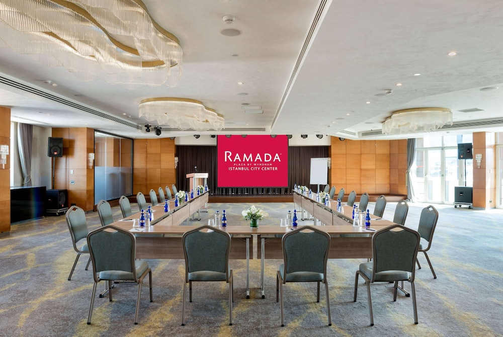 Ramada Plaza by Wyndham Istanbul City Center