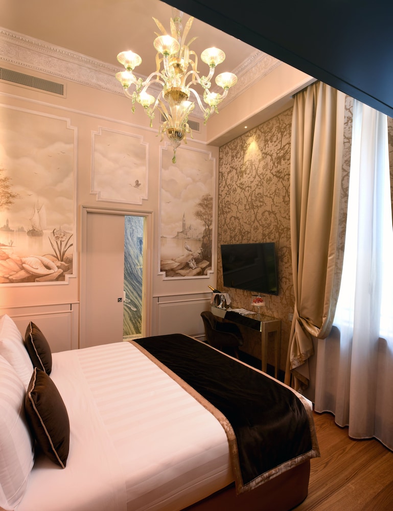 Santa Croce Boutique Hotel