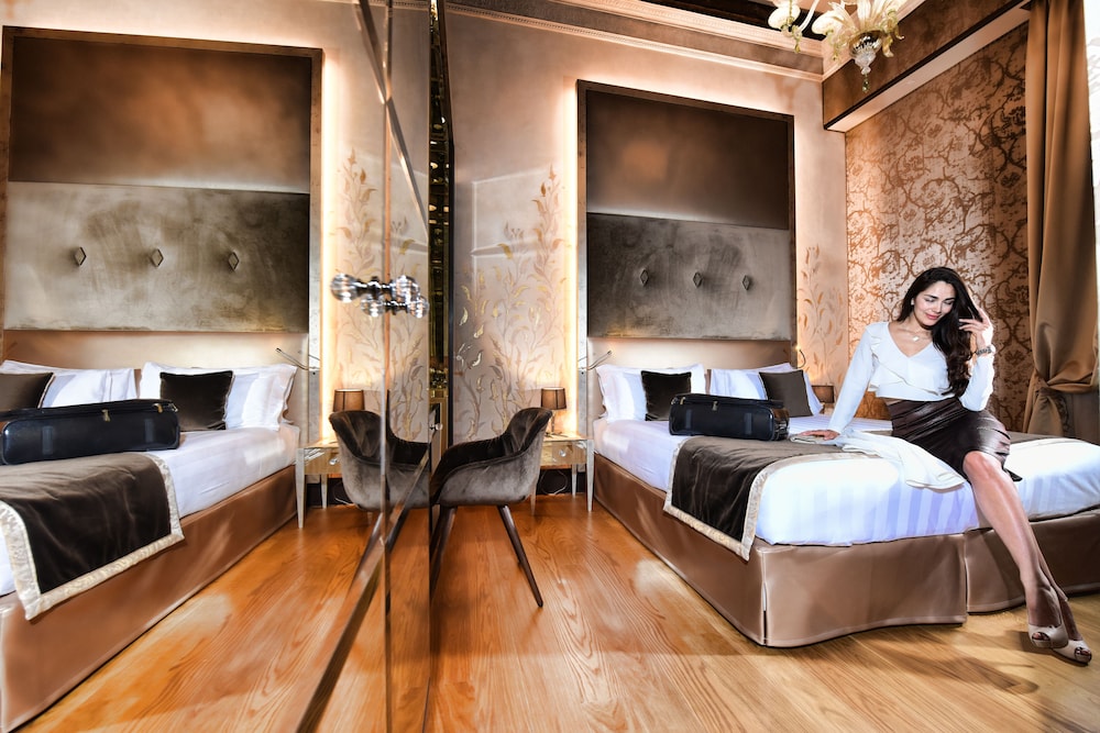 Santa Croce Boutique Hotel