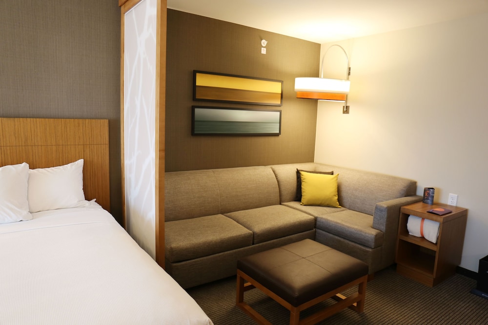 Hyatt Place Austin Airport