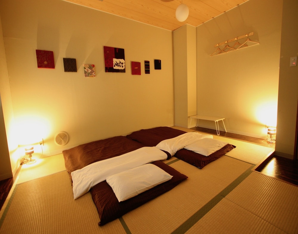 Osaka Guesthouse Nest