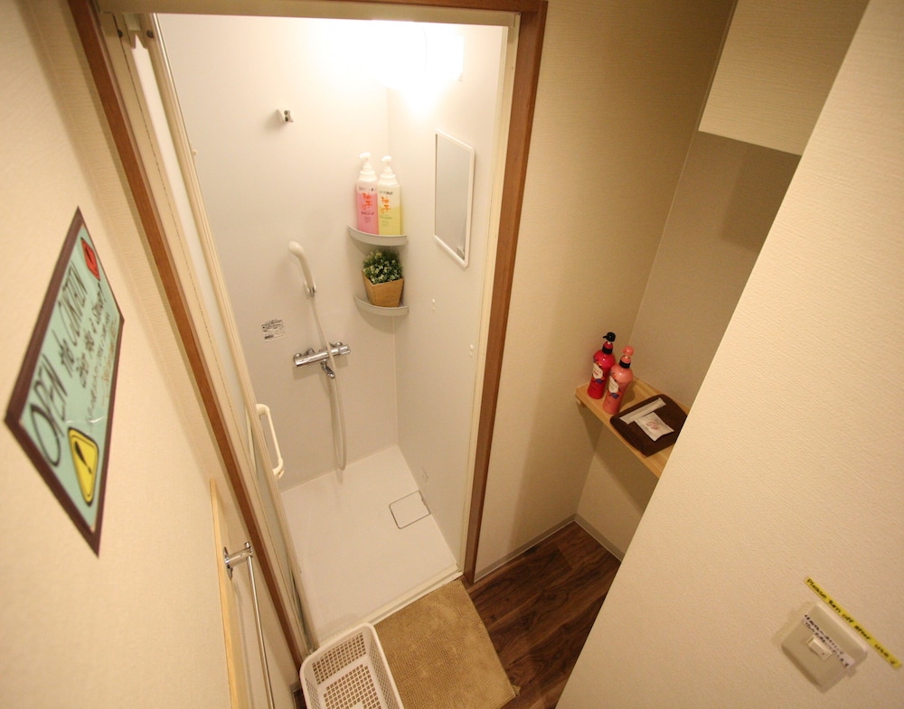 Osaka Guesthouse Nest