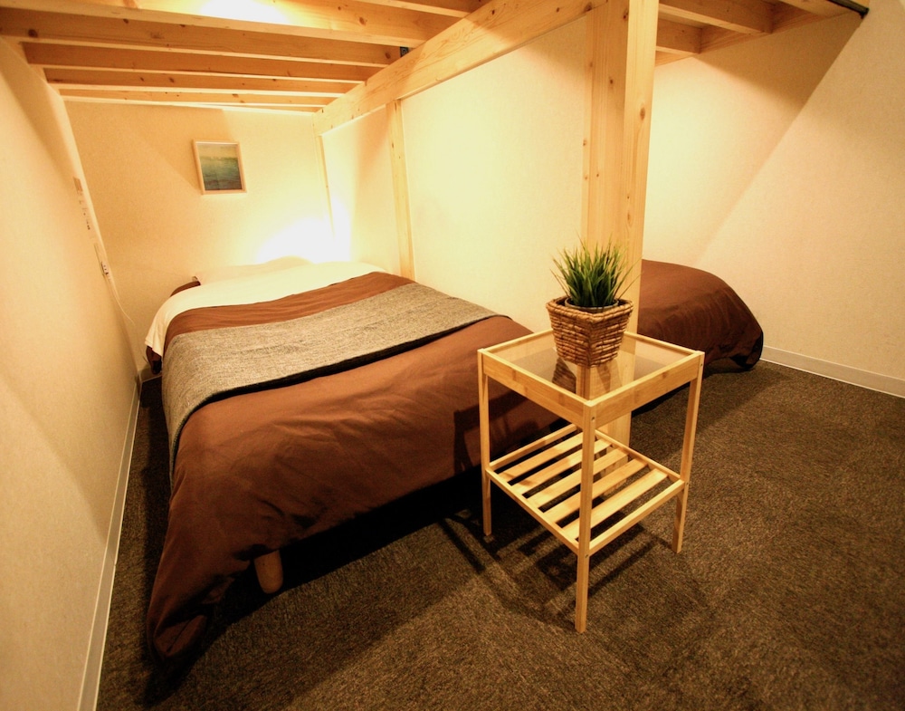 Osaka Guesthouse Nest