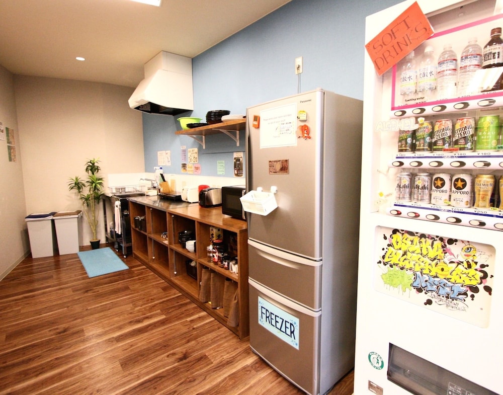 Osaka Guesthouse Nest