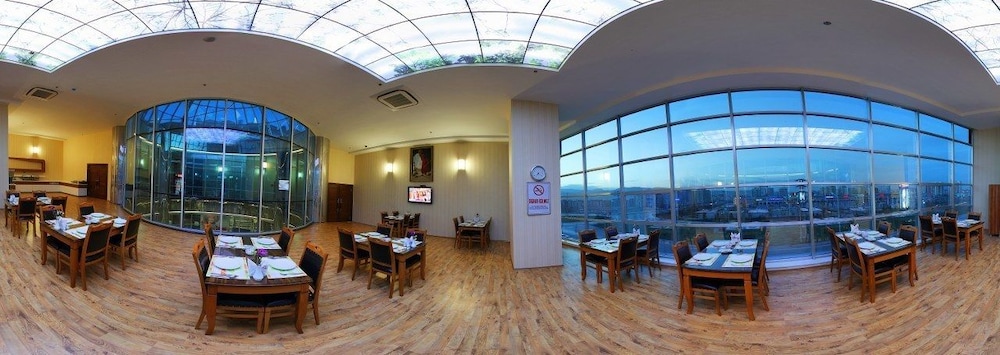 Gherdan Hotel